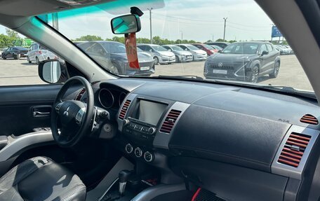 Mitsubishi Outlander III рестайлинг 3, 2010 год, 1 379 000 рублей, 13 фотография