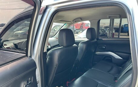 Mitsubishi Outlander III рестайлинг 3, 2010 год, 1 379 000 рублей, 19 фотография
