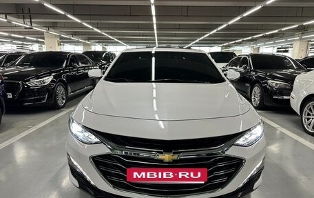 Chevrolet Malibu IX, 2019 год, 1 573 000 рублей, 2 фотография