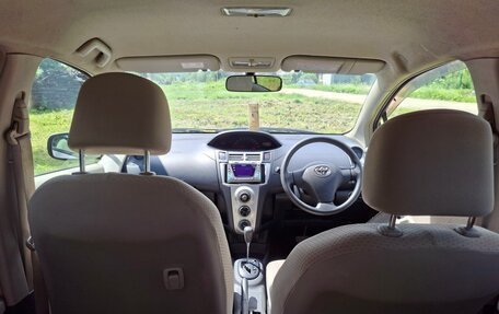 Toyota Vitz, 2005 год, 299 999 рублей, 19 фотография