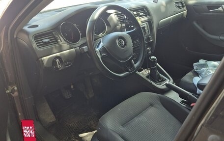 Volkswagen Jetta VI, 2016 год, 1 330 000 рублей, 4 фотография