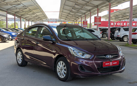 Hyundai Solaris II рестайлинг, 2011 год, 648 900 рублей, 2 фотография