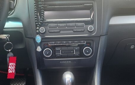 Volkswagen Golf VI, 2011 год, 900 000 рублей, 11 фотография