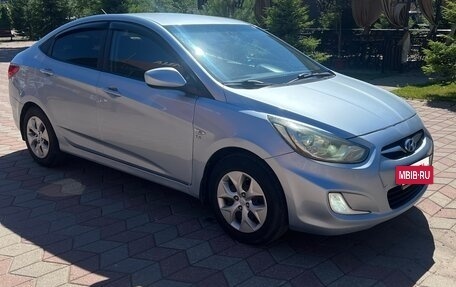Hyundai Solaris II рестайлинг, 2012 год, 599 999 рублей, 4 фотография