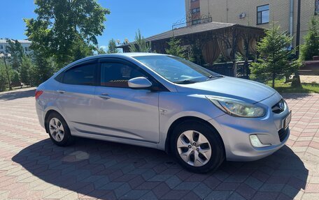 Hyundai Solaris II рестайлинг, 2012 год, 599 999 рублей, 8 фотография
