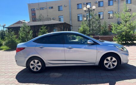 Hyundai Solaris II рестайлинг, 2012 год, 599 999 рублей, 10 фотография