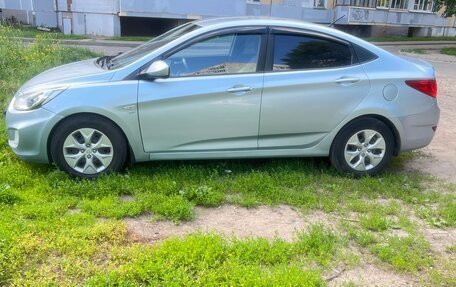 Hyundai Solaris II рестайлинг, 2012 год, 599 999 рублей, 18 фотография