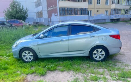 Hyundai Solaris II рестайлинг, 2012 год, 599 999 рублей, 19 фотография