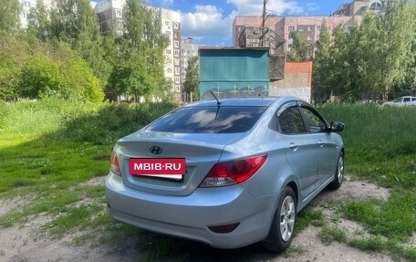 Hyundai Solaris II рестайлинг, 2012 год, 599 999 рублей, 27 фотография