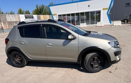 Renault Sandero II рестайлинг, 2015 год, 770 000 рублей, 3 фотография