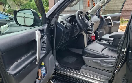 Toyota Land Cruiser Prado 150 рестайлинг 2, 2013 год, 2 650 000 рублей, 2 фотография