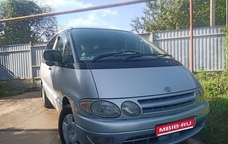 Toyota Estima III рестайлинг -2, 1999 год, 650 000 рублей, 1 фотография