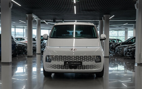 Hyundai Staria, 2021 год, 5 280 000 рублей, 3 фотография