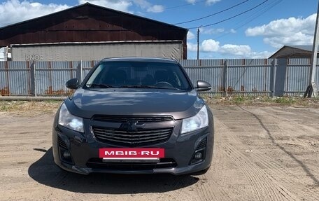 Chevrolet Cruze II, 2014 год, 680 000 рублей, 2 фотография