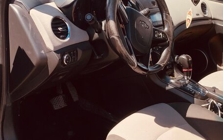 Chevrolet Cruze II, 2014 год, 680 000 рублей, 10 фотография