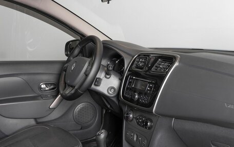 Renault Sandero II рестайлинг, 2016 год, 789 700 рублей, 7 фотография