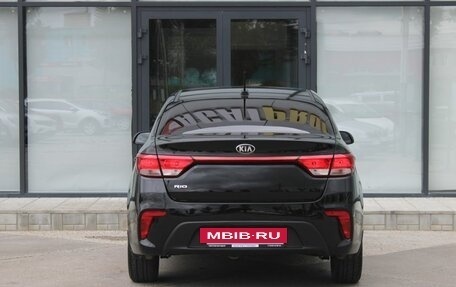 KIA Rio IV, 2018 год, 1 400 000 рублей, 10 фотография