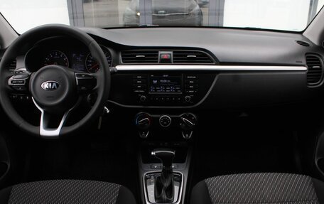 KIA Rio IV, 2018 год, 1 400 000 рублей, 20 фотография