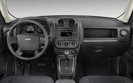 Jeep Liberty (Patriot), 2009 год, 600 000 рублей, 2 фотография