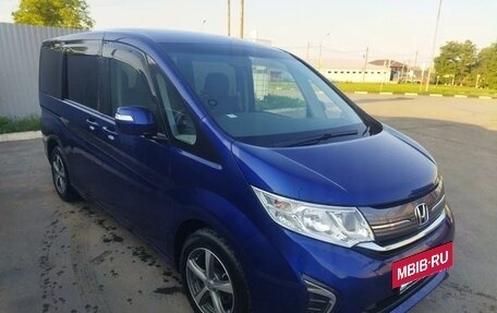 Honda Stepwgn IV, 2016 год, 1 310 000 рублей, 3 фотография