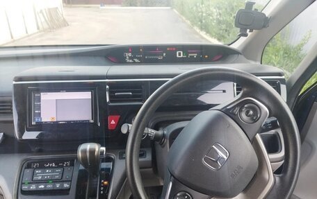 Honda Stepwgn IV, 2016 год, 1 310 000 рублей, 7 фотография