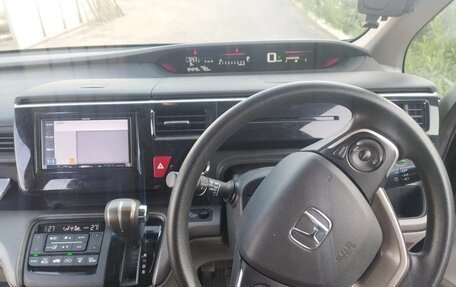 Honda Stepwgn IV, 2016 год, 1 310 000 рублей, 8 фотография