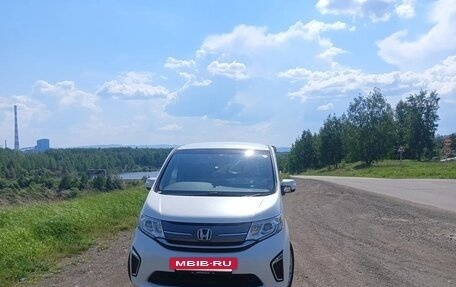 Honda Stepwgn IV, 2016 год, 1 410 000 рублей, 2 фотография