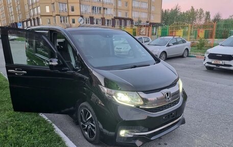 Honda Stepwgn IV, 2016 год, 2 фотография