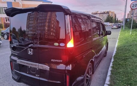 Honda Stepwgn IV, 2016 год, 4 фотография