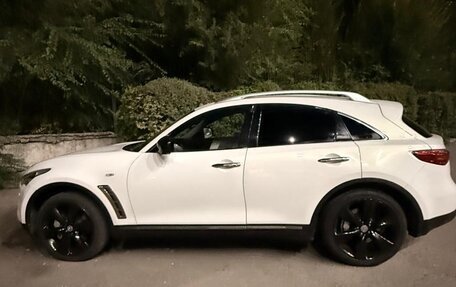 Infiniti FX II, 2012 год, 1 695 000 рублей, 1 фотография