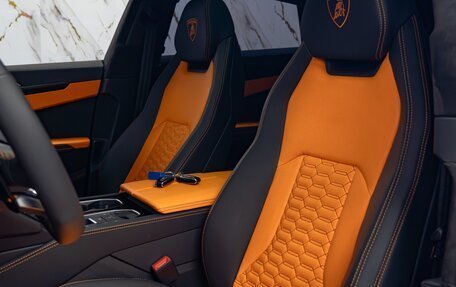Lamborghini Urus I, 2022 год, 25 800 000 рублей, 15 фотография