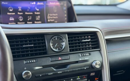 Lexus RX IV рестайлинг, 2018 год, 4 497 000 рублей, 28 фотография