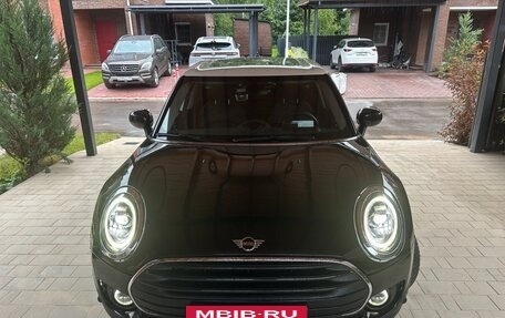 MINI Clubman, 2020 год, 2 400 000 рублей, 2 фотография