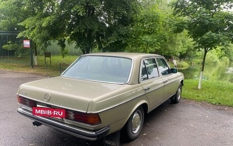 Mercedes-Benz W123, 1984 год, 700 000 рублей, 7 фотография