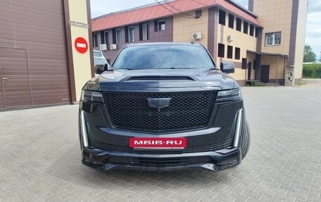 Cadillac Escalade V, 2021 год, 6 200 000 рублей, 11 фотография