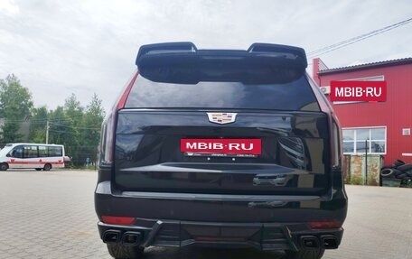 Cadillac Escalade V, 2021 год, 6 200 000 рублей, 10 фотография