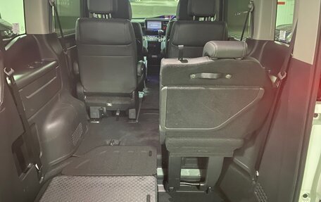 Honda Stepwgn IV, 2016 год, 1 420 000 рублей, 16 фотография