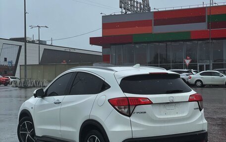 Honda Vezel, 2022 год, 1 635 000 рублей, 5 фотография