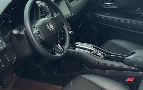 Honda Vezel, 2022 год, 1 635 000 рублей, 6 фотография