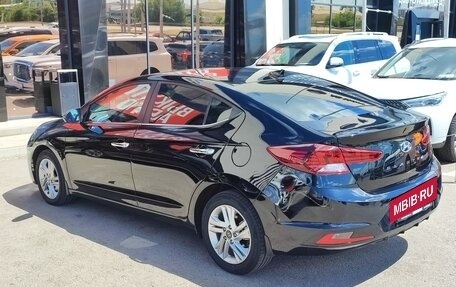 Hyundai Elantra VI рестайлинг, 2019 год, 1 650 000 рублей, 4 фотография