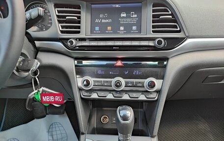 Hyundai Elantra VI рестайлинг, 2019 год, 1 650 000 рублей, 10 фотография