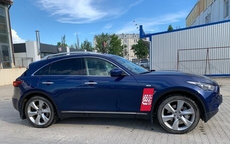 Infiniti QX70, 2015 год, 3 700 000 рублей, 2 фотография
