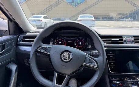 Skoda Superb III рестайлинг, 2023 год, 2 274 000 рублей, 8 фотография