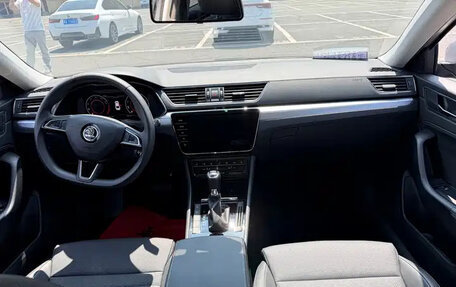 Skoda Superb III рестайлинг, 2023 год, 2 274 000 рублей, 7 фотография