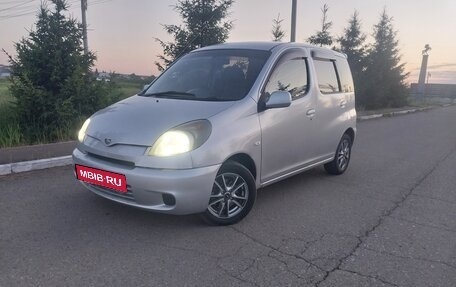 Toyota FunCargo, 2000 год, 350 000 рублей, 2 фотография