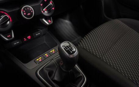 KIA Rio IV, 2019 год, 1 290 000 рублей, 17 фотография
