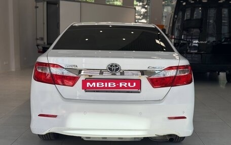 Toyota Camry, 2014 год, 1 350 000 рублей, 6 фотография