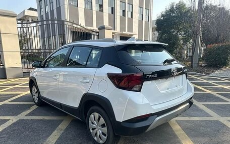 Toyota Yaris XP150 рестайлинг, 2022 год, 1 080 000 рублей, 2 фотография