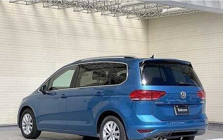 Volkswagen Touran III, 2019 год, 940 000 рублей, 4 фотография