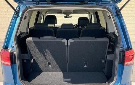 Volkswagen Touran III, 2019 год, 940 000 рублей, 15 фотография
